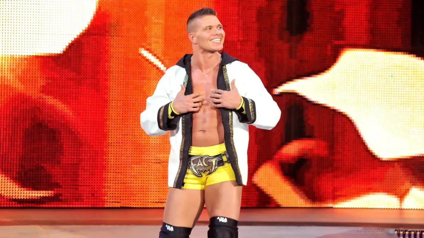 Tyson Kidd tu hnSCUt 1